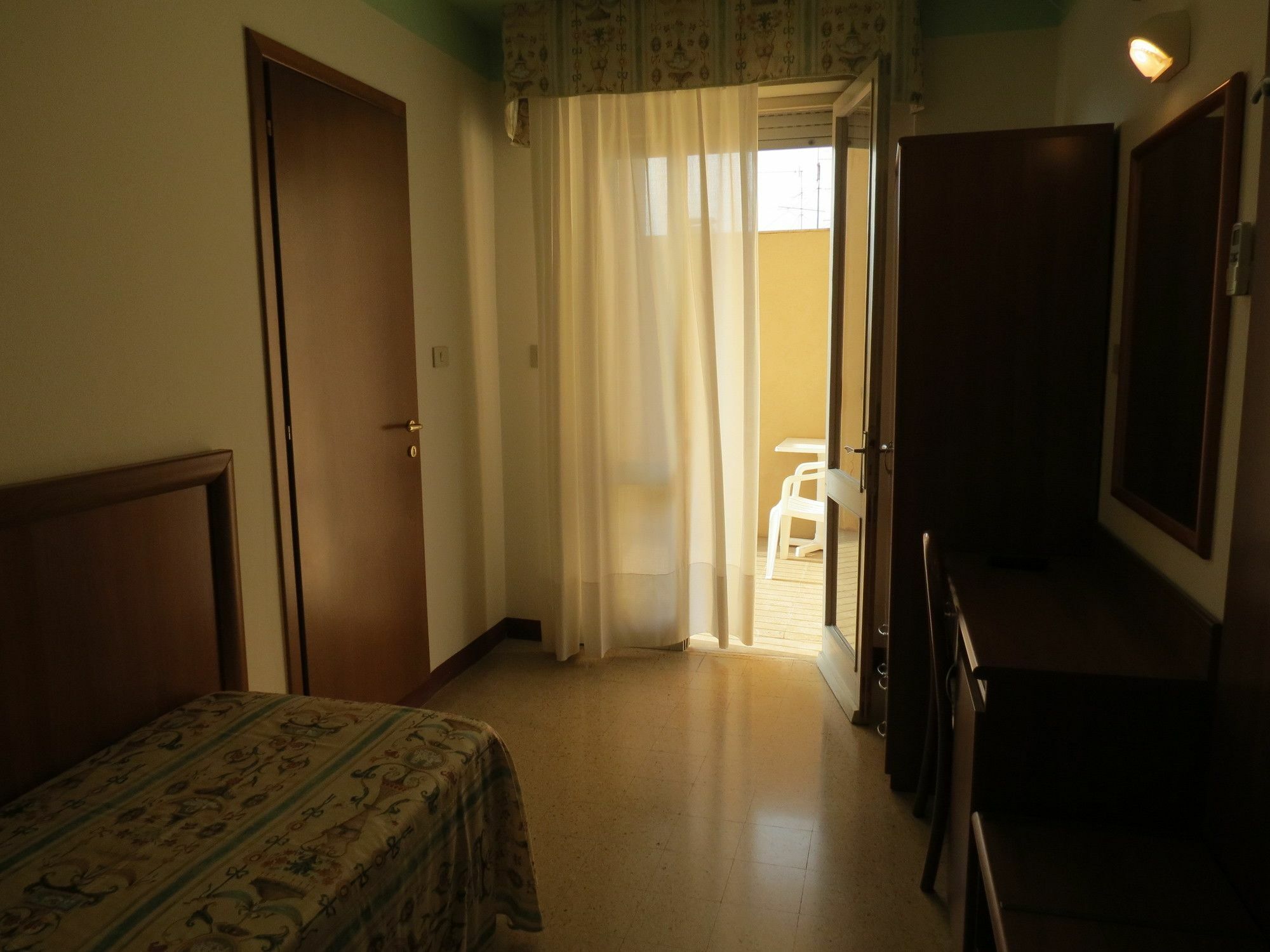Appartamento Каорле Экстерьер фото