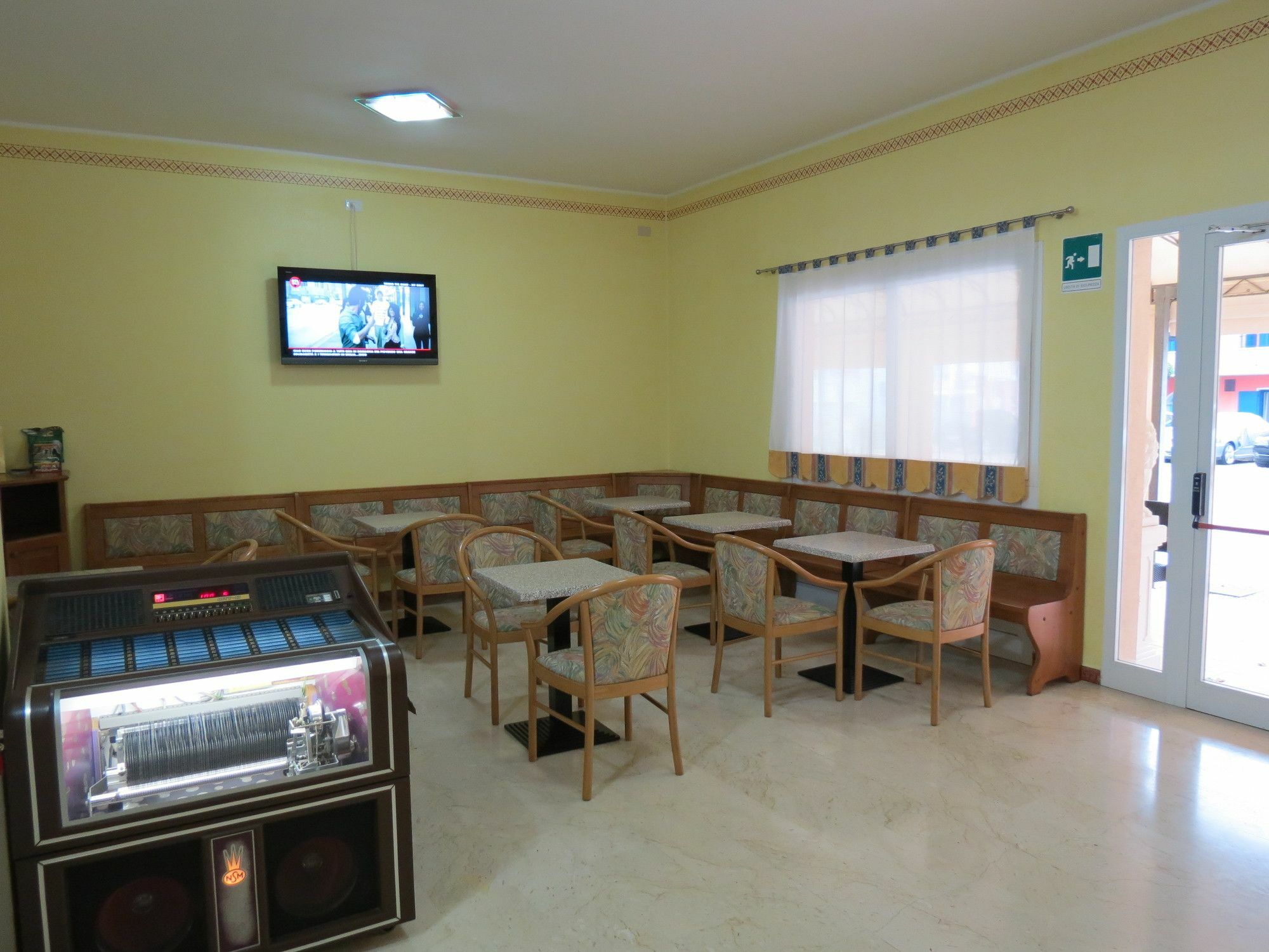 Appartamento Каорле Экстерьер фото